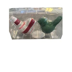 Trim A Home Green & Green White Red Plaid Bird salt and pepper shaker